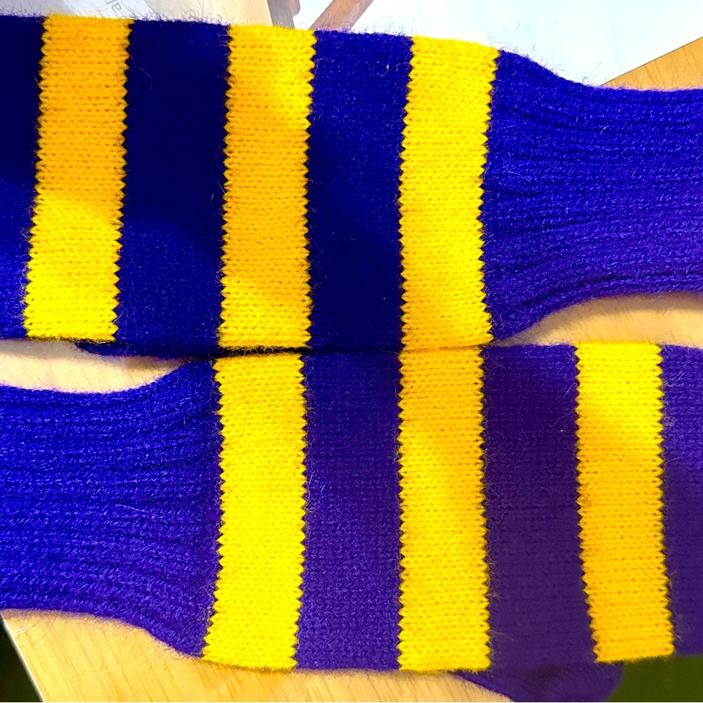 PAIR of LSU mittens